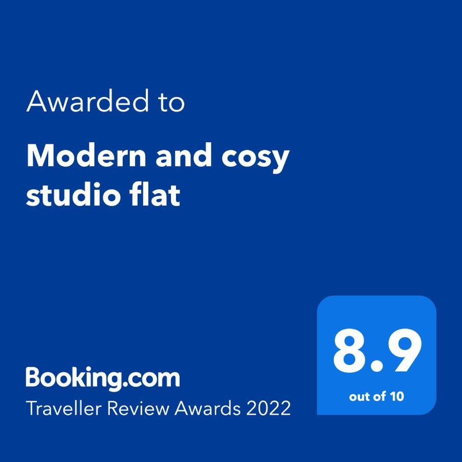 Modern And Cosy Studio Flat Londen Buitenkant foto